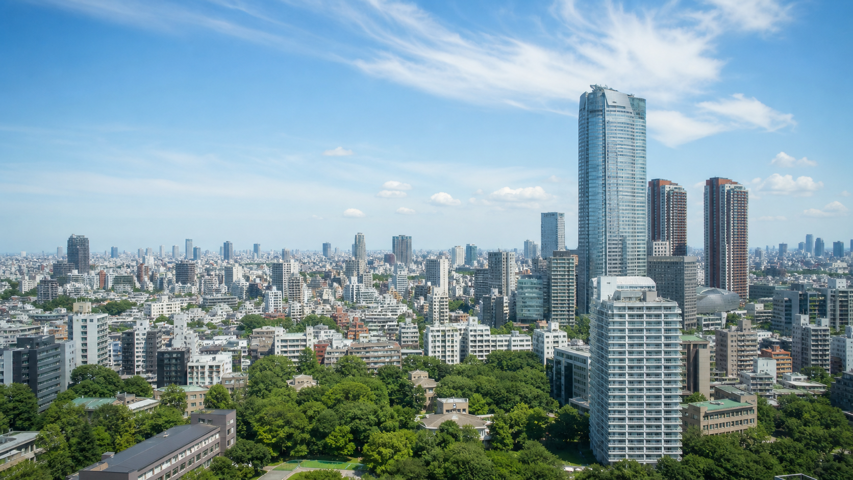 六本木ヒルズを望む六本木の街並みと空